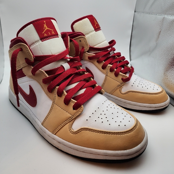 Jordan 1s Mid Curry men size 10 - Picture 2 of 7